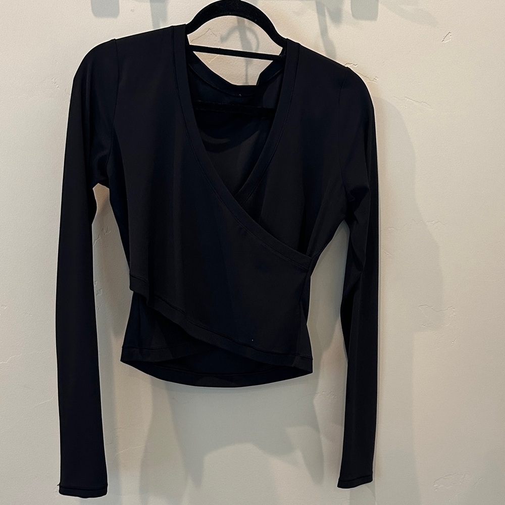 Athleta Long Sleeve Crisscross